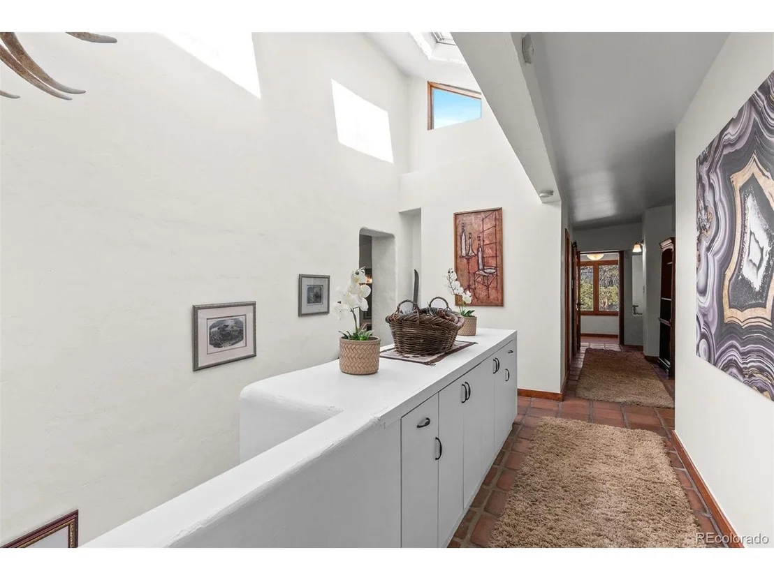 Photo of 1053 Red Moon Rd