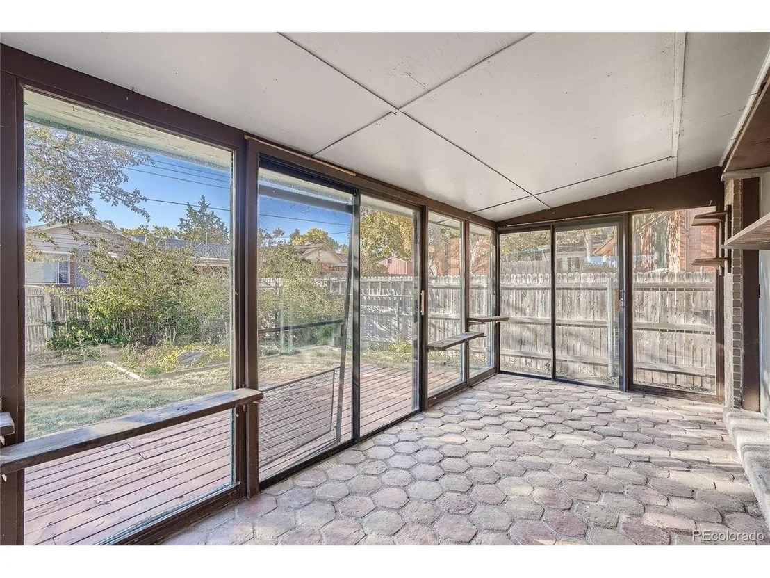 Photo of 342 Brigitte Dr