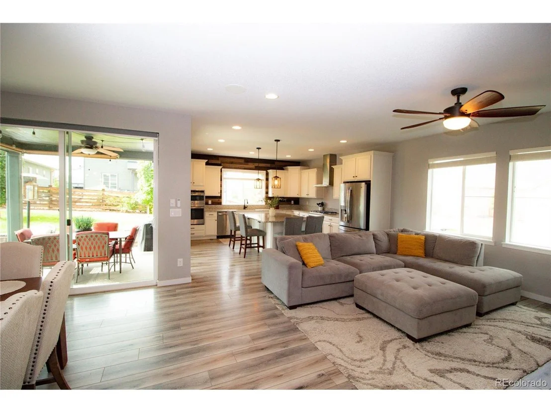 Photo of 2 Equinox Cir