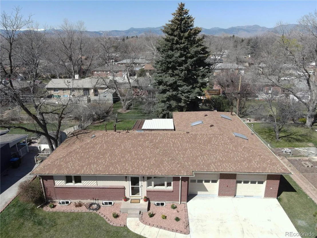 Photo of 6499 Iris Way
