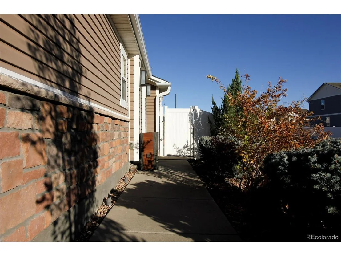 Photo of 5562 Killarney St