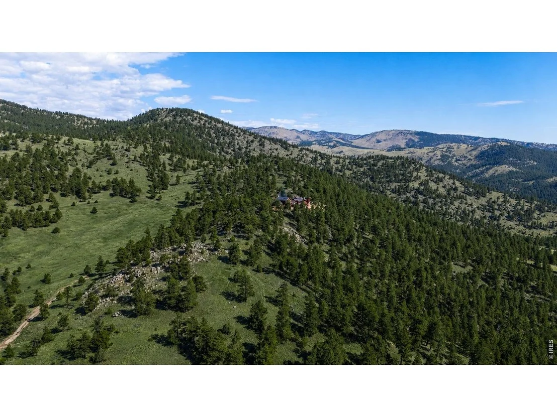 Photo of 79 Weaver Dr