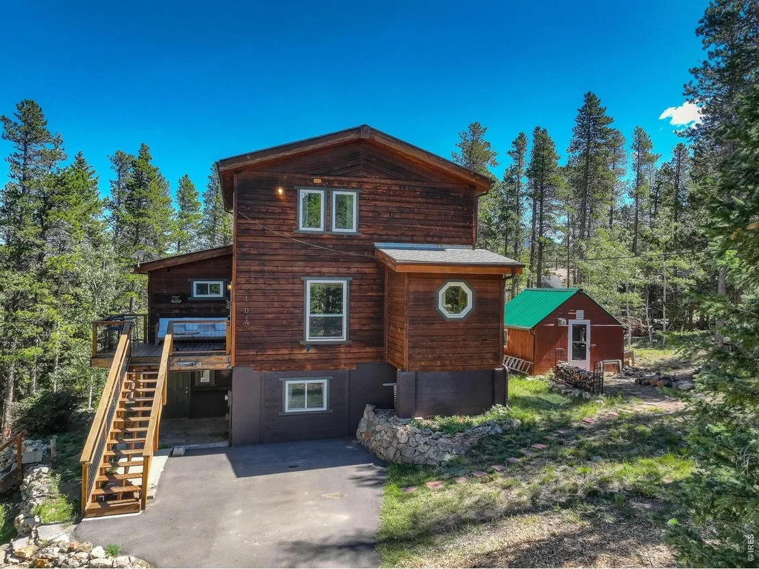 Photo of 104 E Dory Way