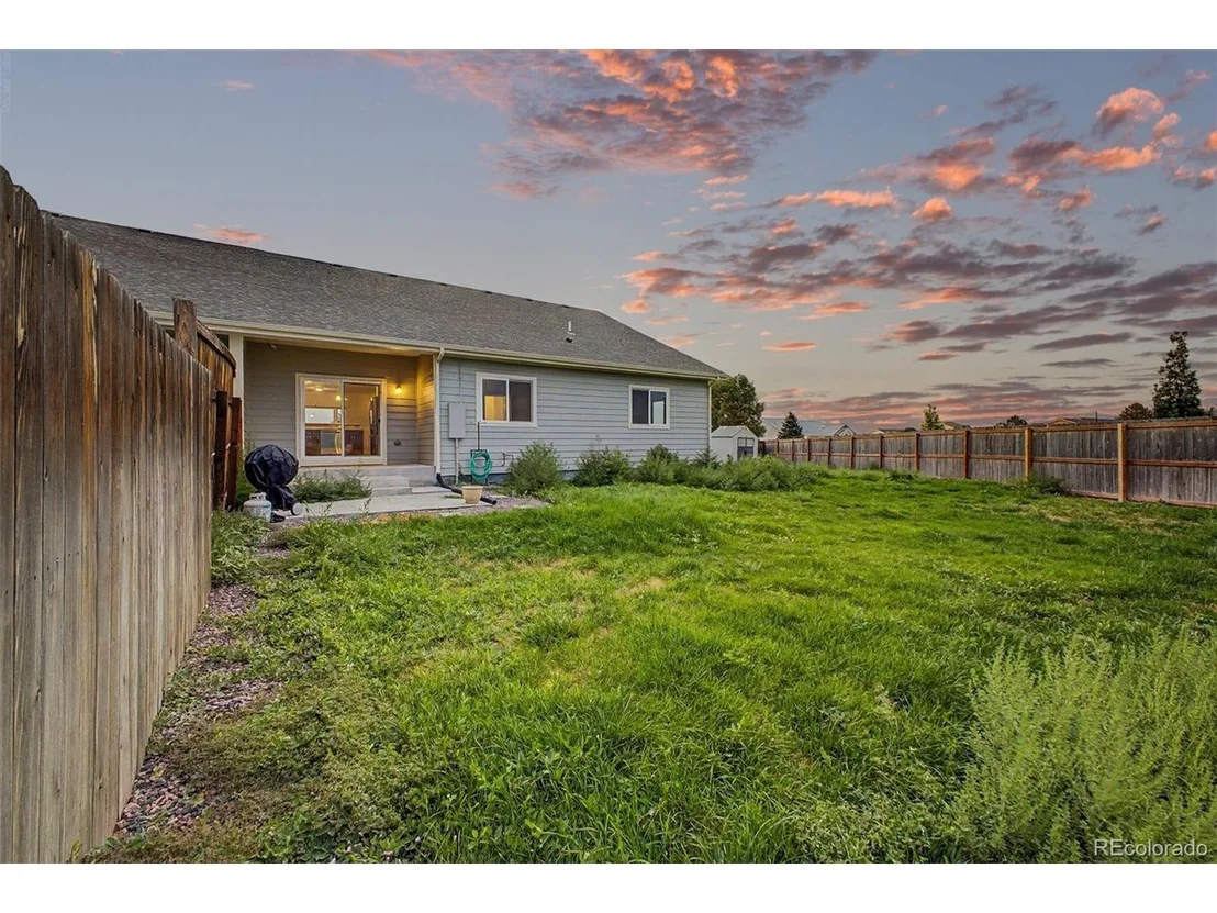 Photo of 1080 Viewridge Rd