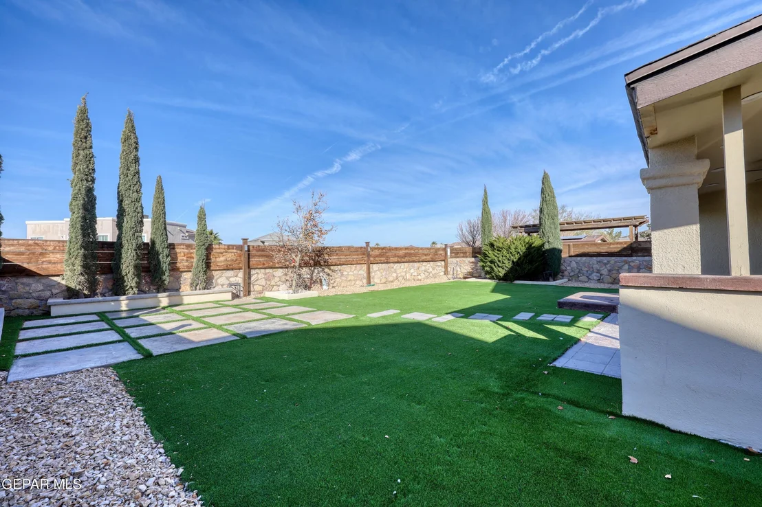 Photo of 409 EMERALD BLUFF Drive
