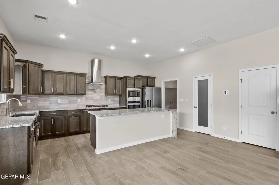 Photo of 13086 Grantham Lane
