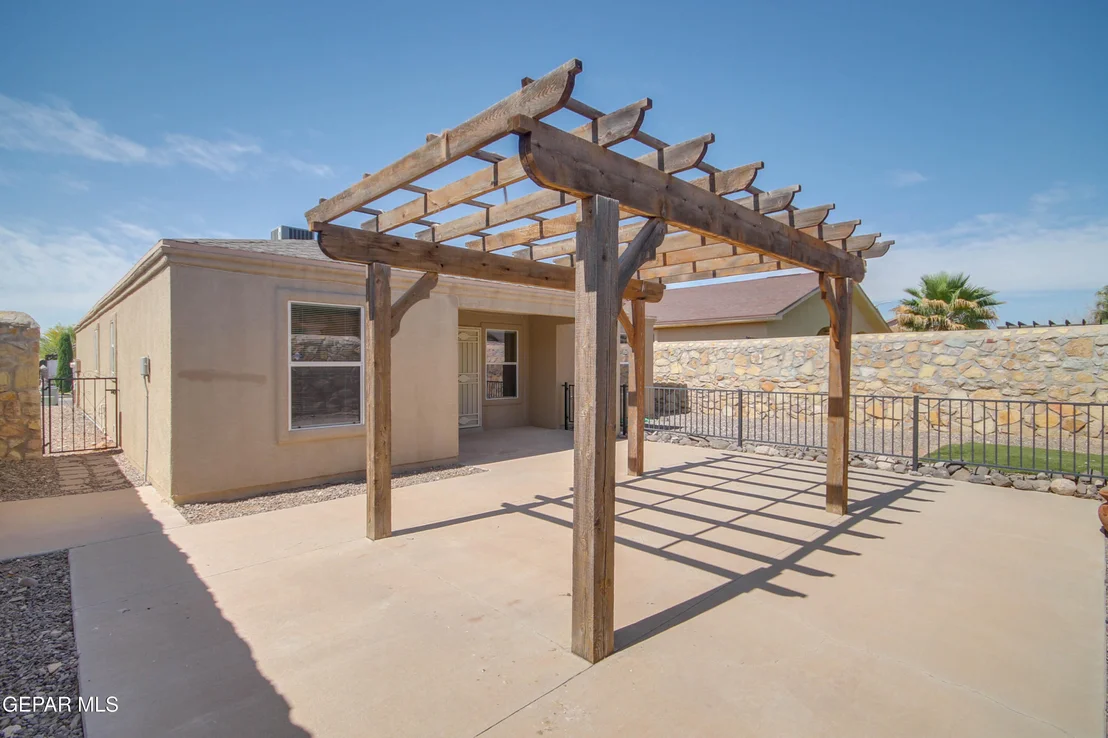 Photo of 14353 SPANISH POINT Drive