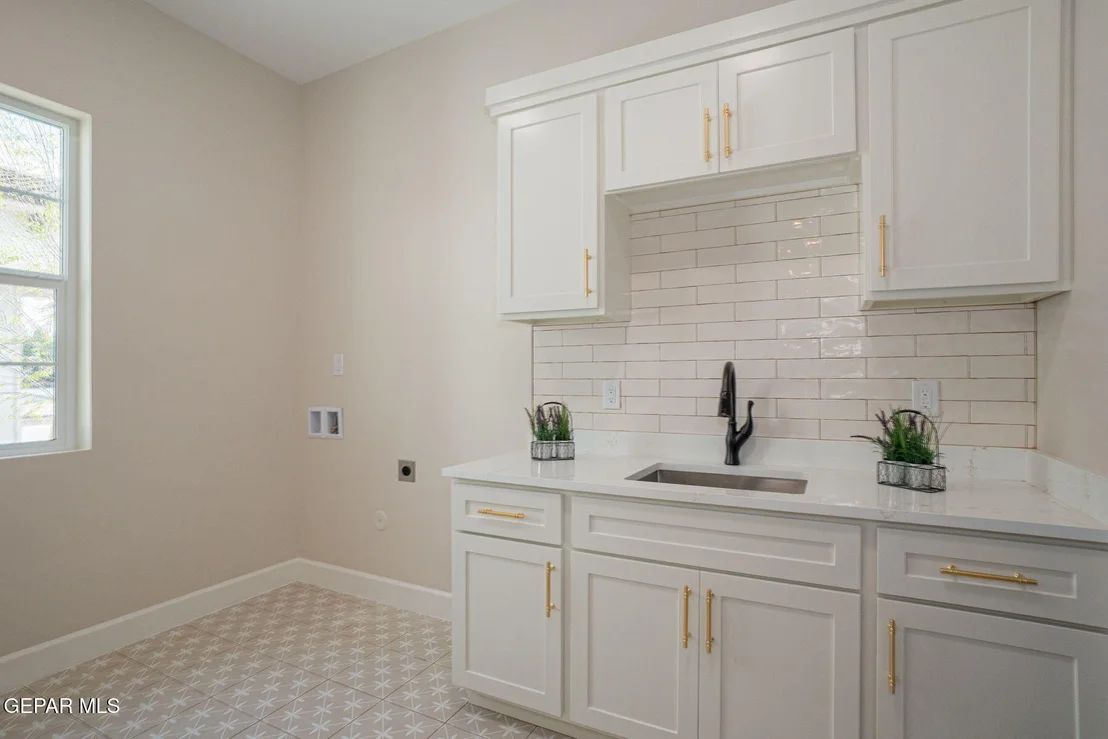 Photo of 6402 CADENCE RIVER Drive