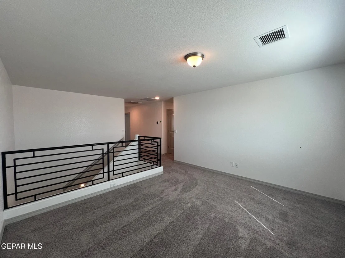 Photo of 3840 Bubble Place