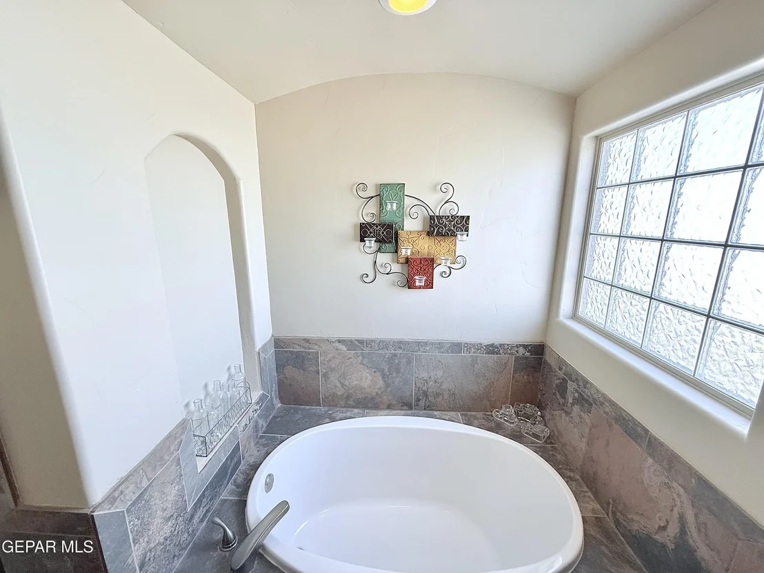 Photo of 270 SilverHill