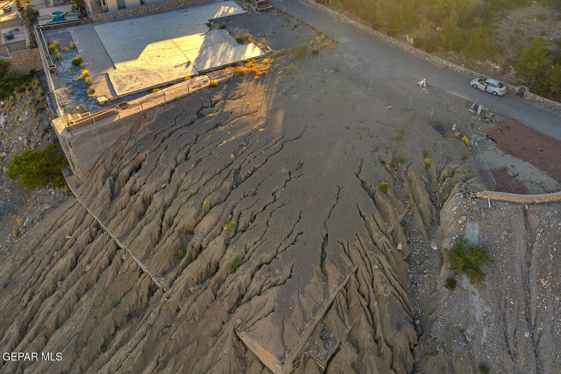Photo of 14 BRONZE CREST Lane