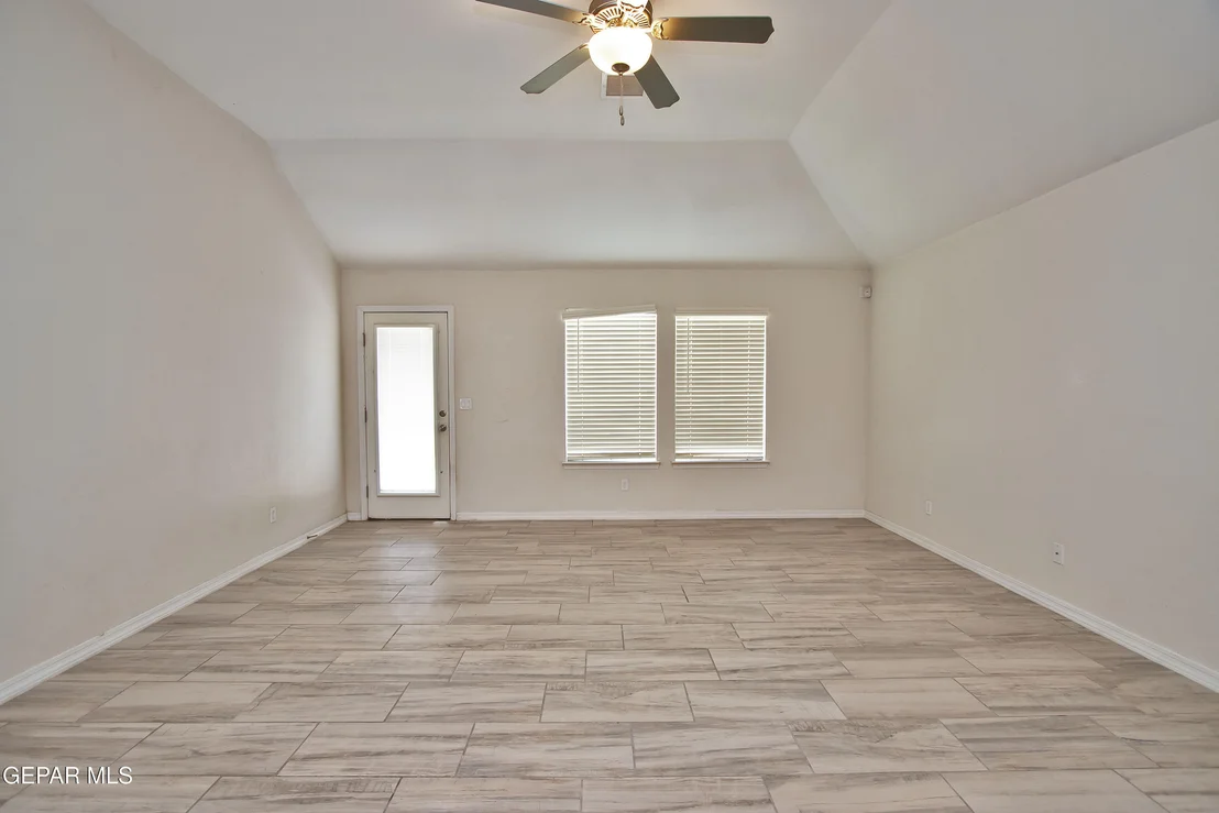 Photo of 285 PENBRIDGE Place