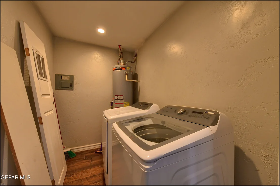 Photo of 504 CANAL Road