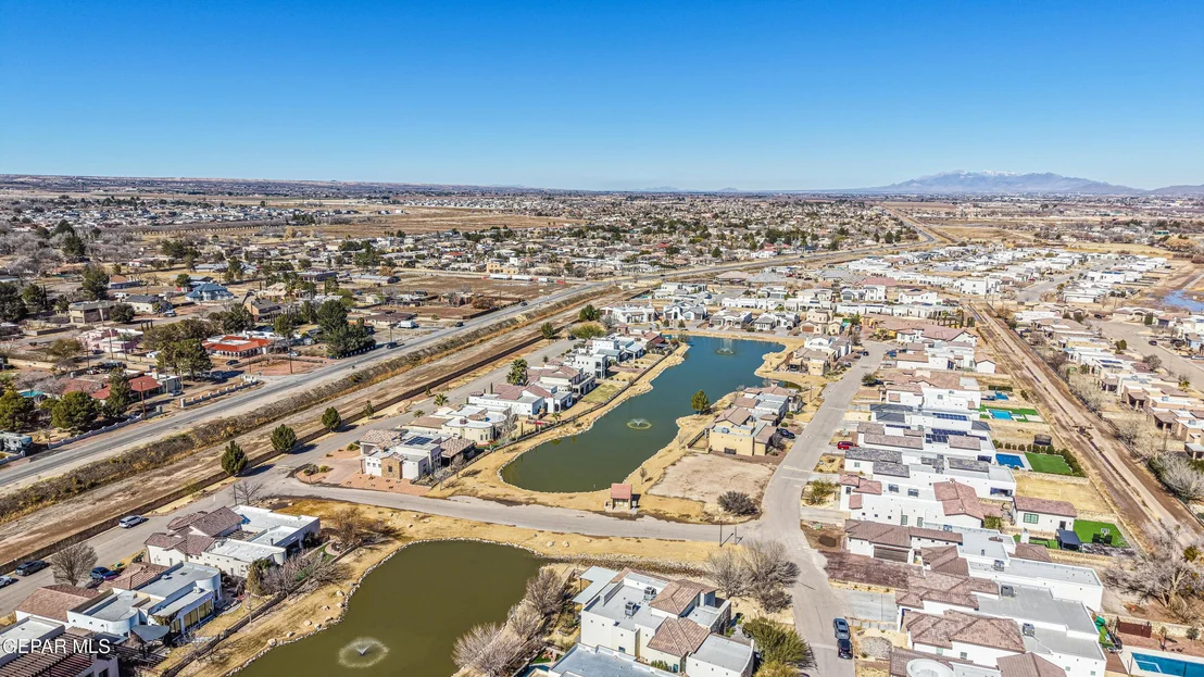 Photo of 5620 RIVER RUN Street