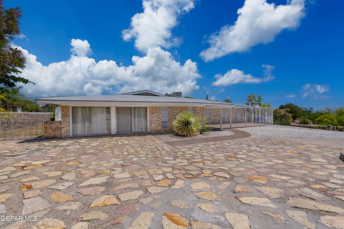 Photo of 3029 MESA VERDE Lane