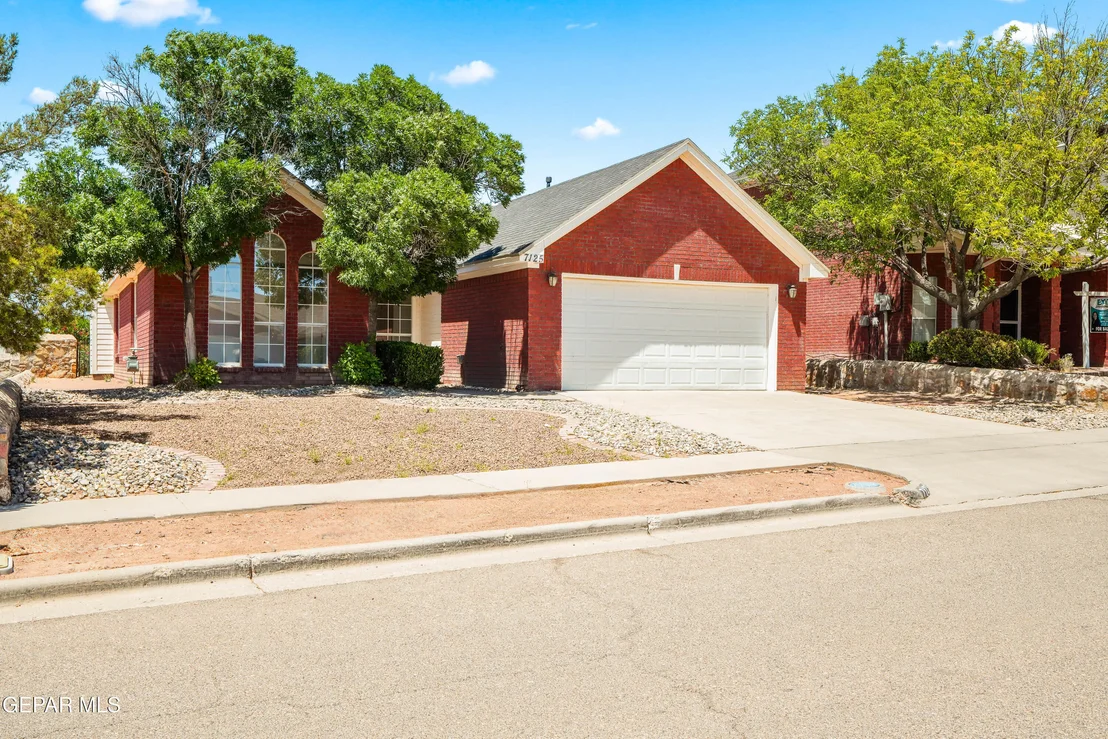 Photo of 7125 Luz De Espejo Drive