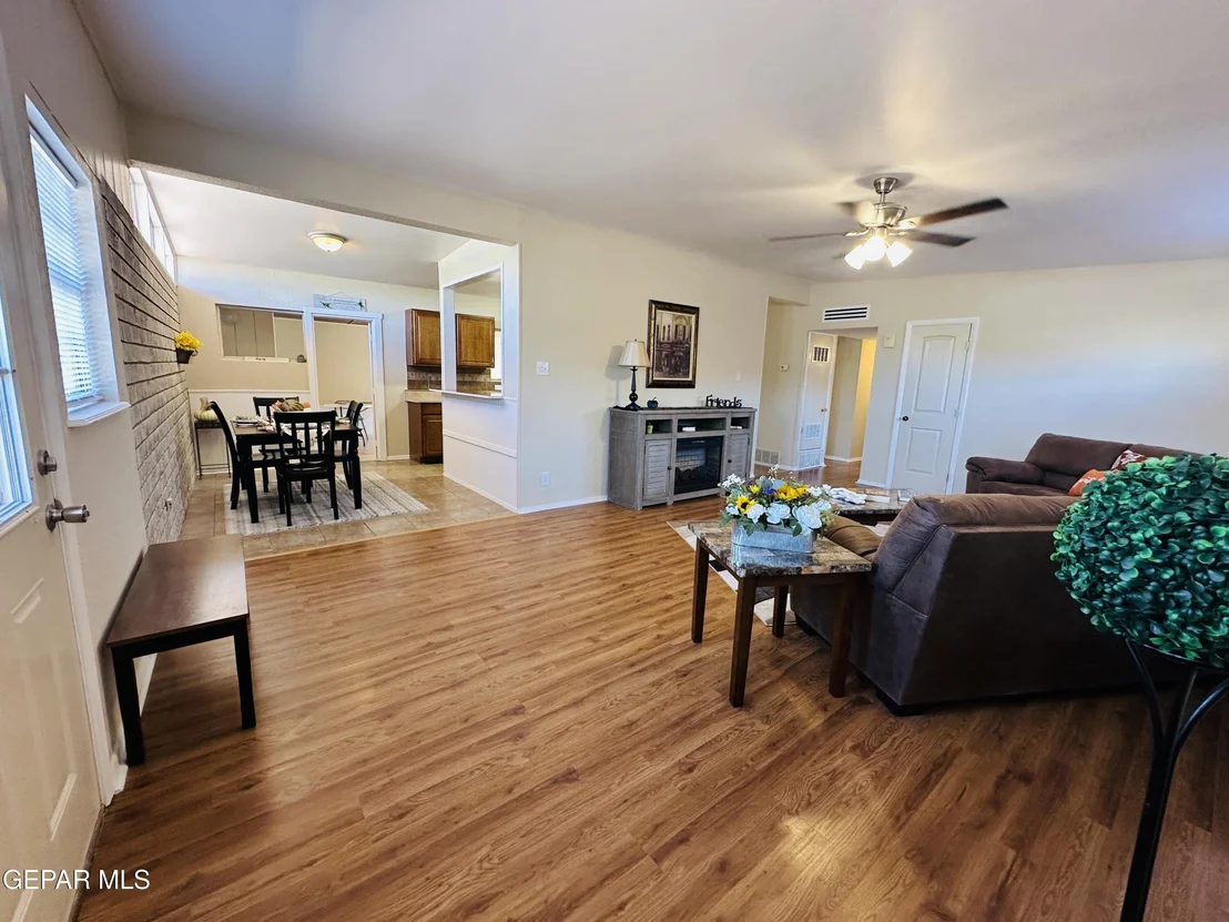 Photo of 8827 Mt Delano Drive