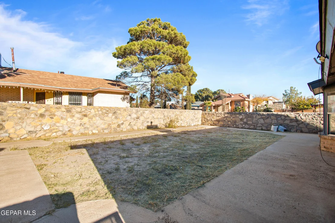 Photo of 11847 STEPHANIE Drive