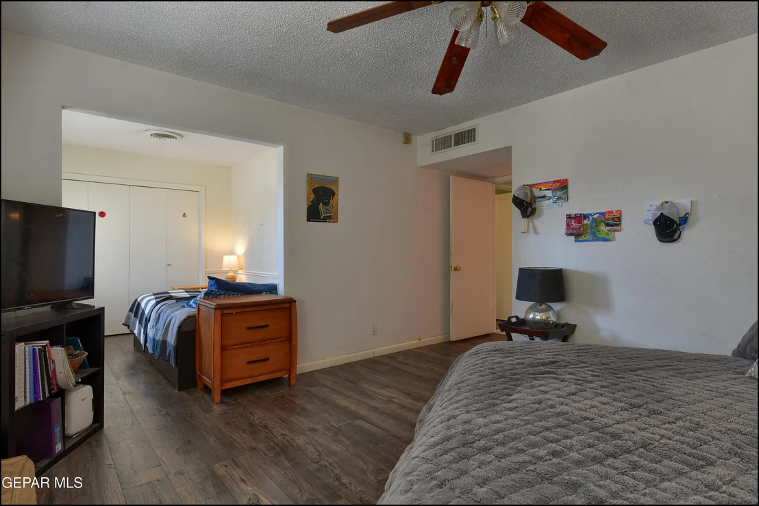 Photo of 411 CROWN POINT Drive