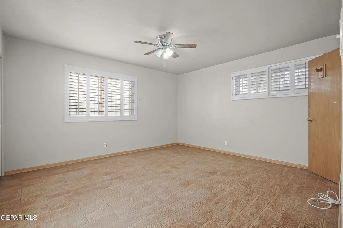 Photo of 904 Apple Lane