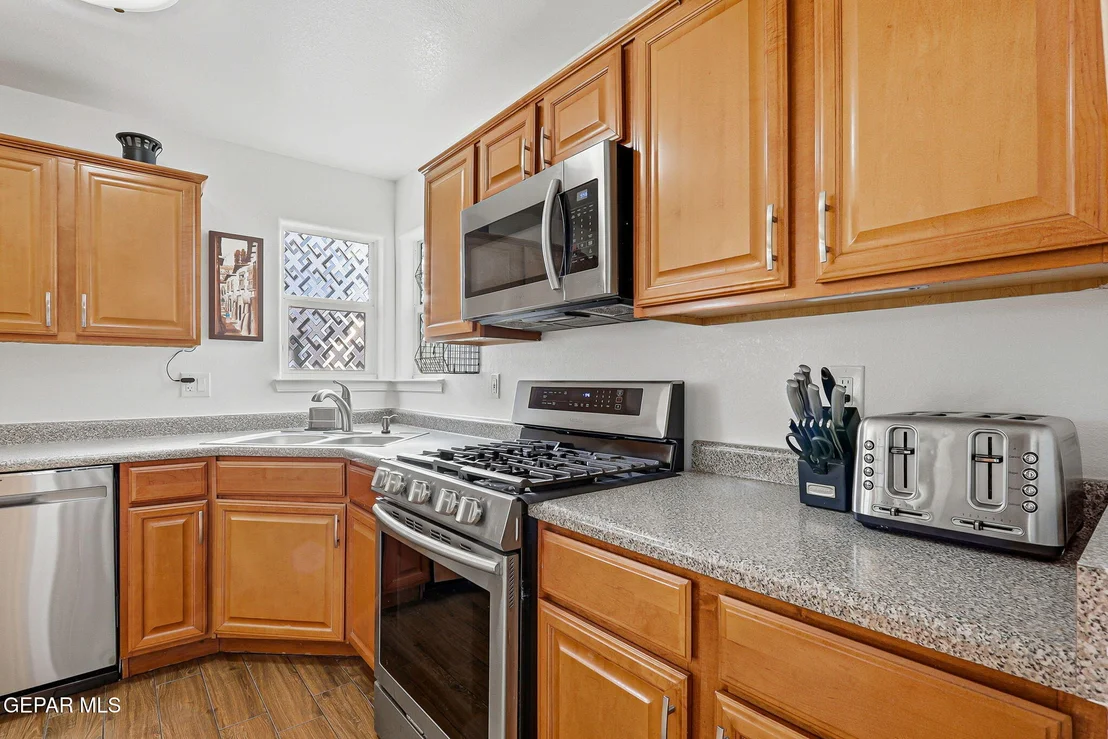 Photo of 10908 NORTHVIEW Drive