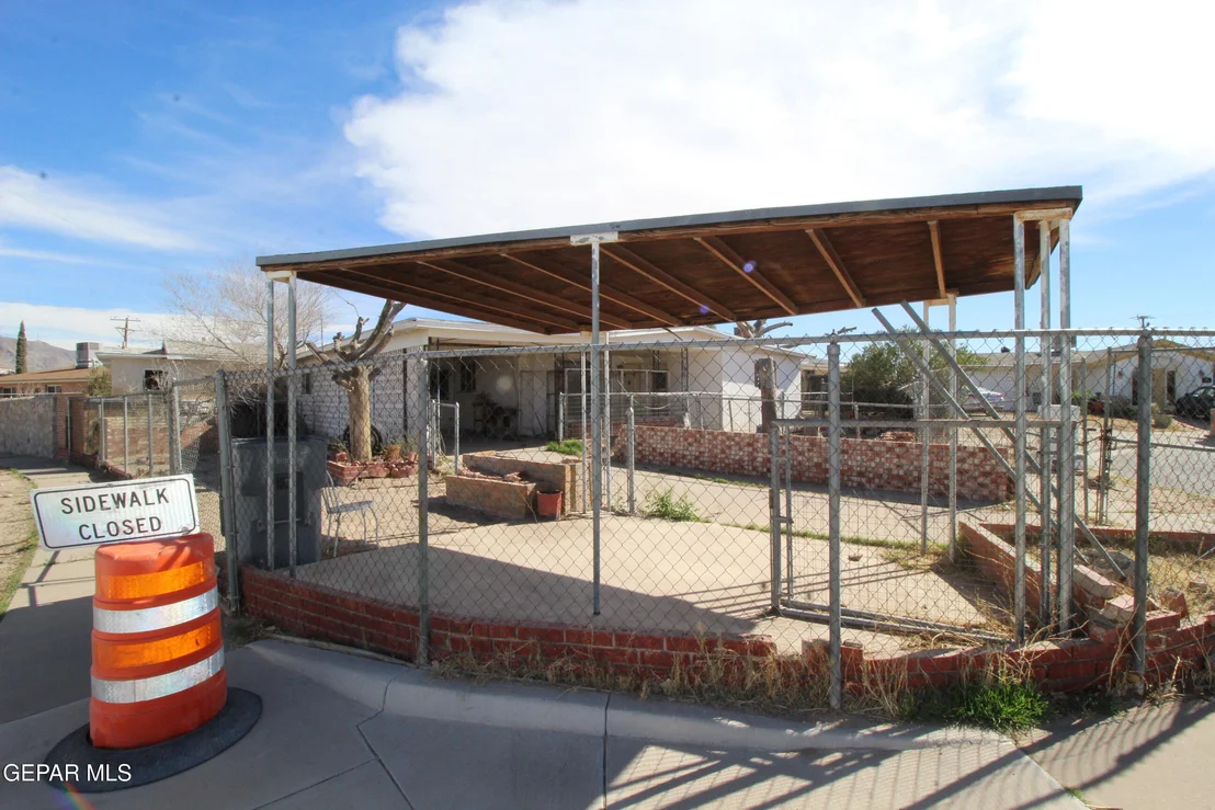 Photo of 148 PACIFIC Drive