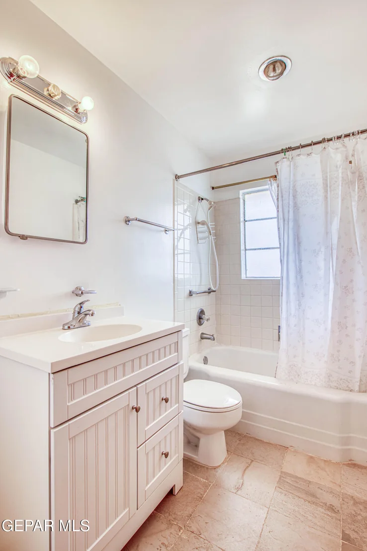 Photo of 2629 Berwick Road