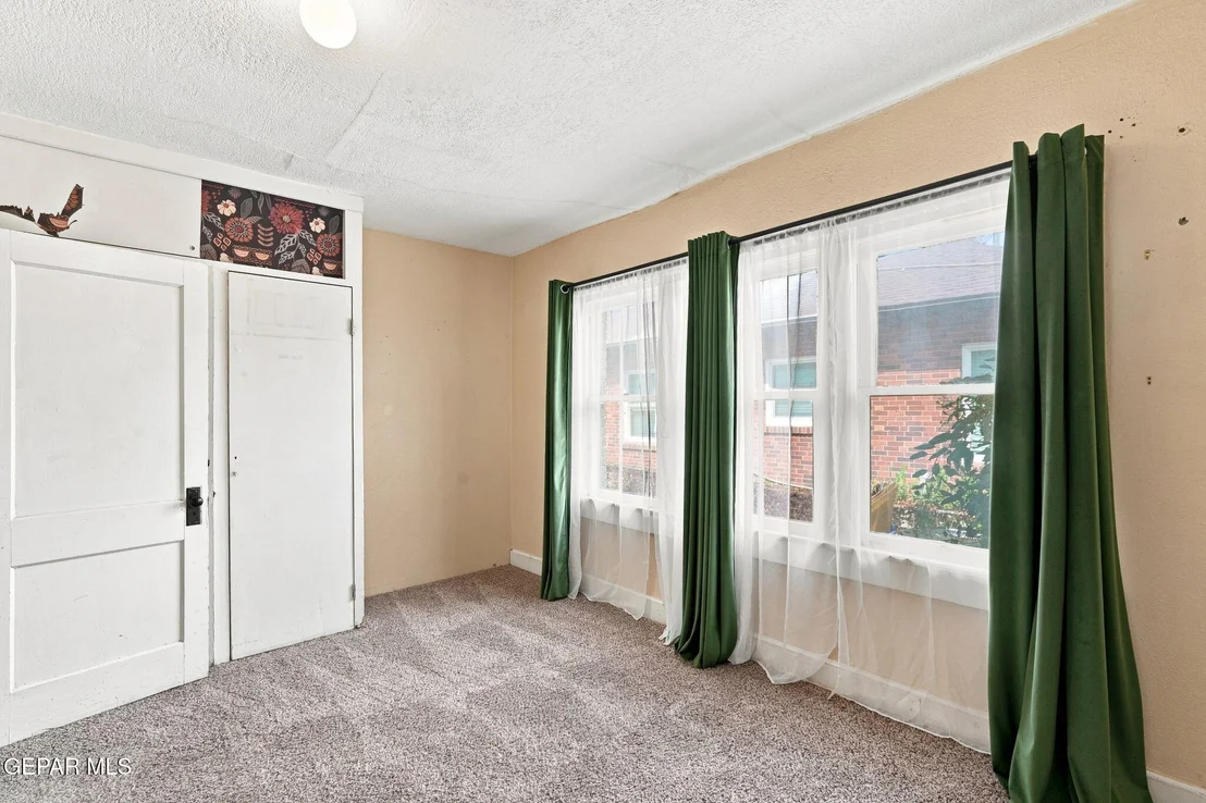 Photo of 3010 LEBANON Avenue