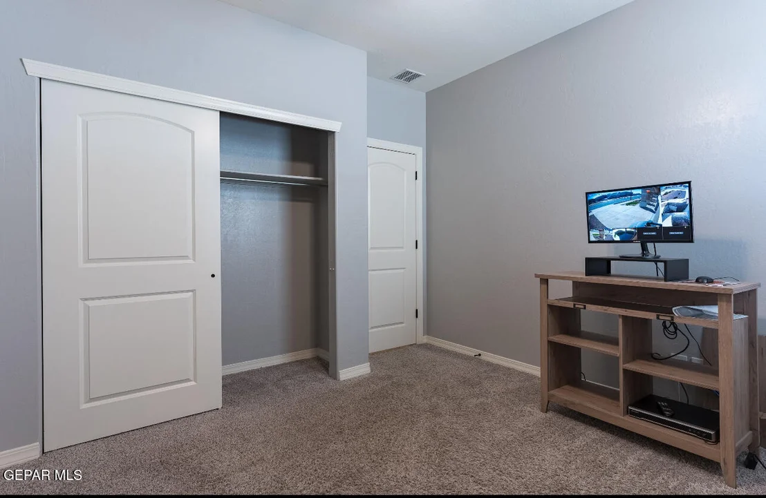 Photo of 572 Issa Circle