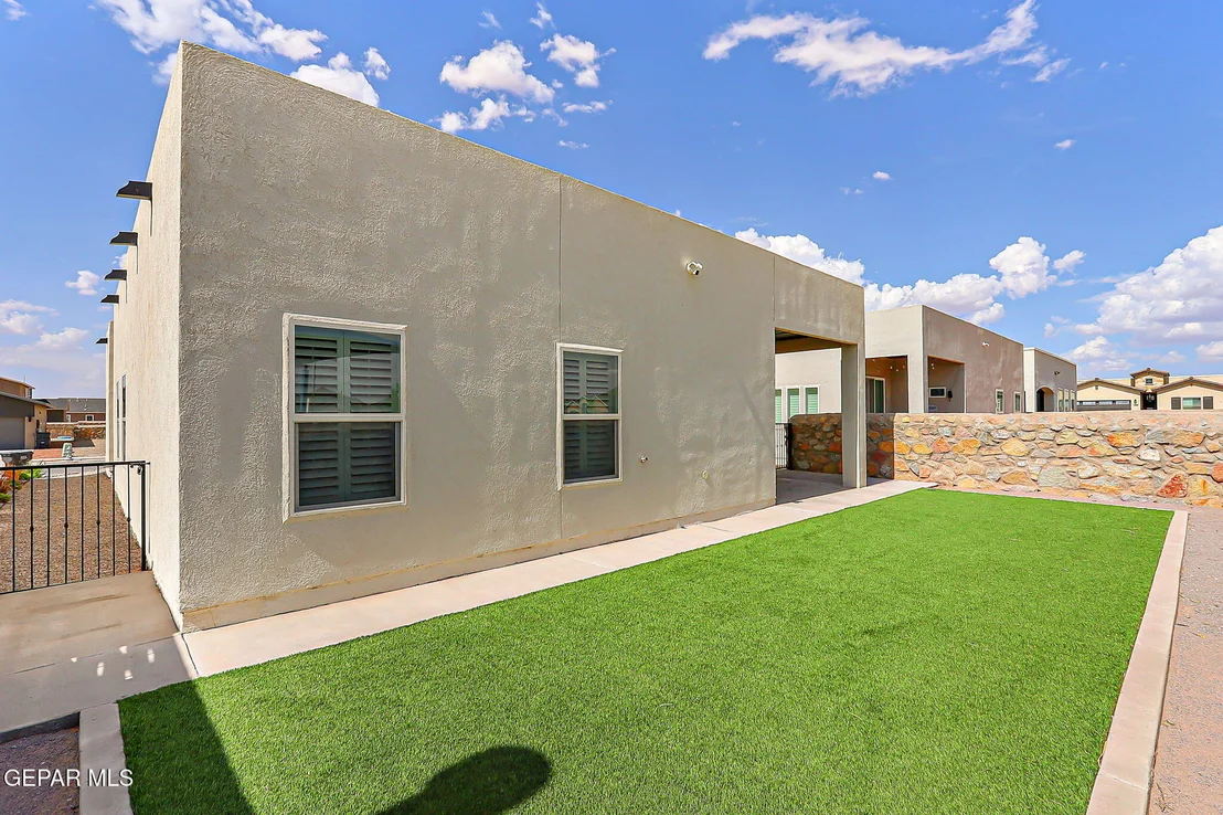 Photo of 13860 Summer View Avenue