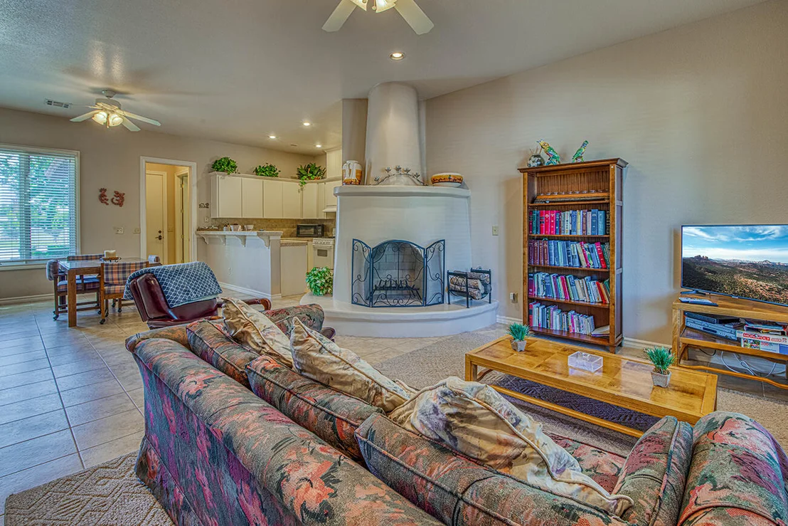Photo of 656 COX Road