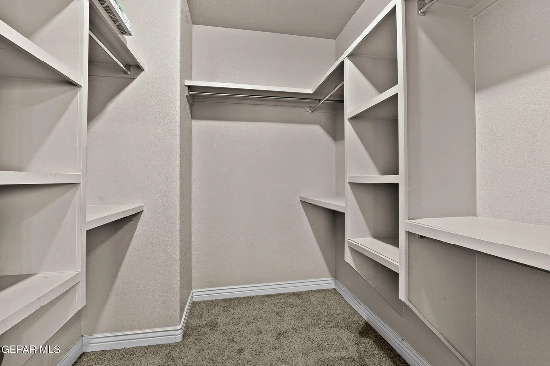 Photo of 3285 SCARLET POINT Drive