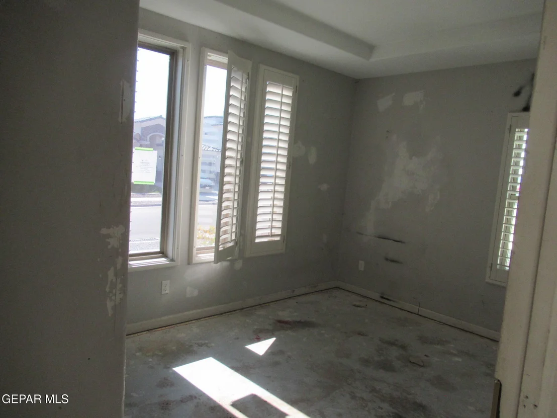 Photo of 909 AIRSHIP Place