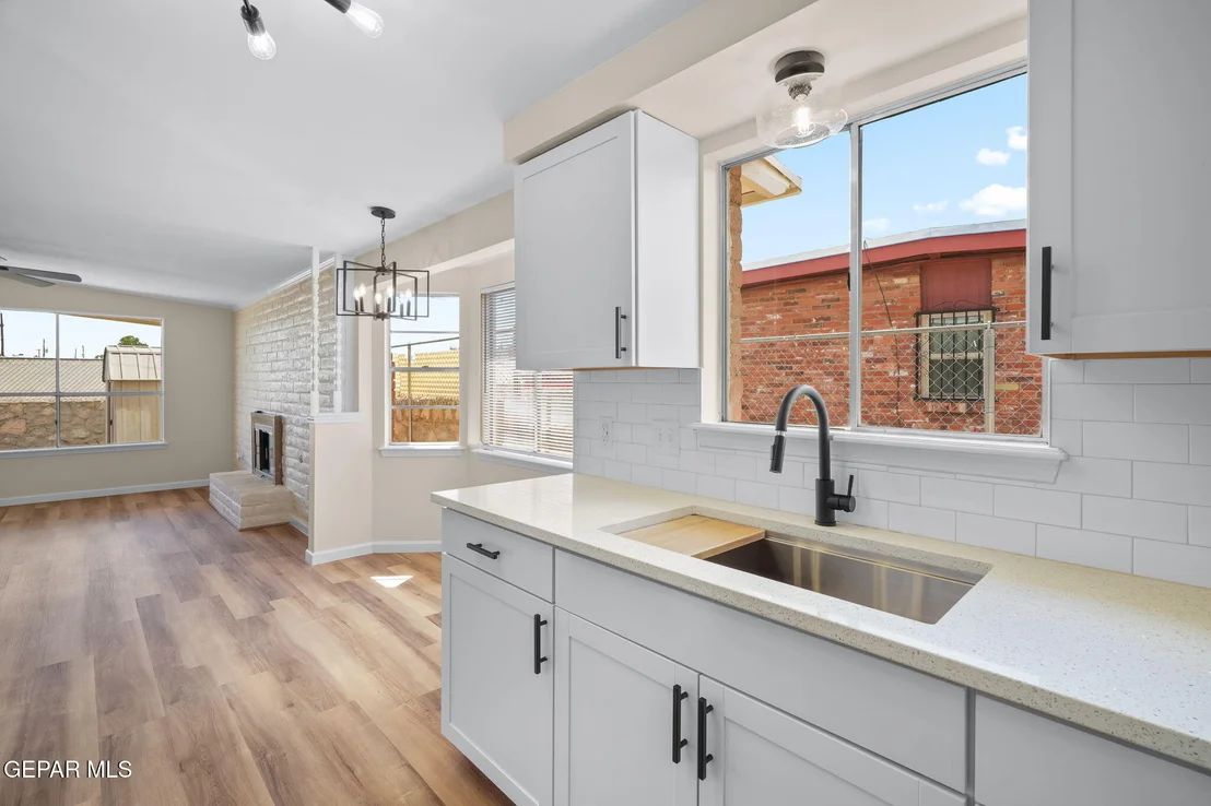 Photo of 5116 Anchorage Avenue