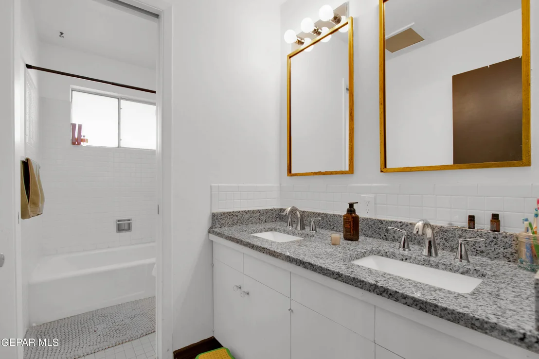 Photo of 5716 OAK CLIFF Drive