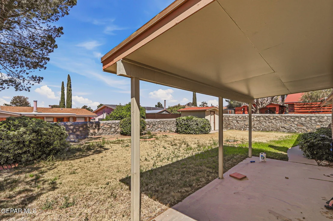 Photo of 663 EL PARQUE Drive