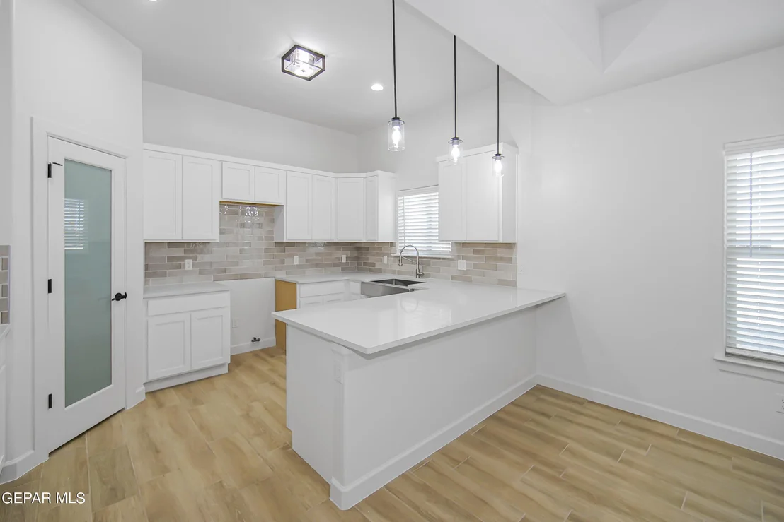 Photo of 6076 Dalhart Drive