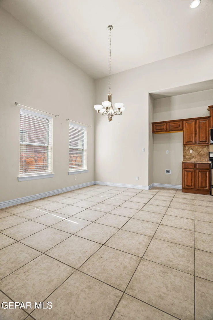 Photo of 5544 GUSTAVO MADRID Lane