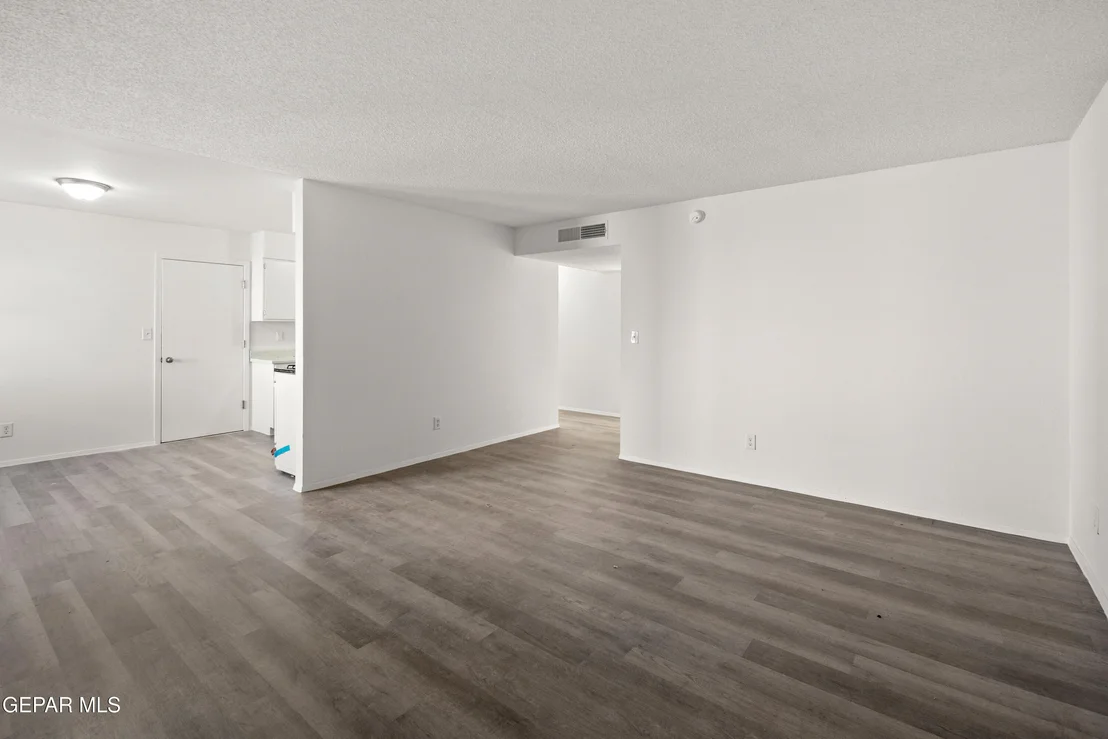 Photo of 10701 OPALSTONE Street