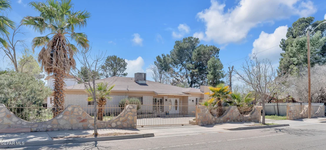 Photo of 240 PRINCETON Way