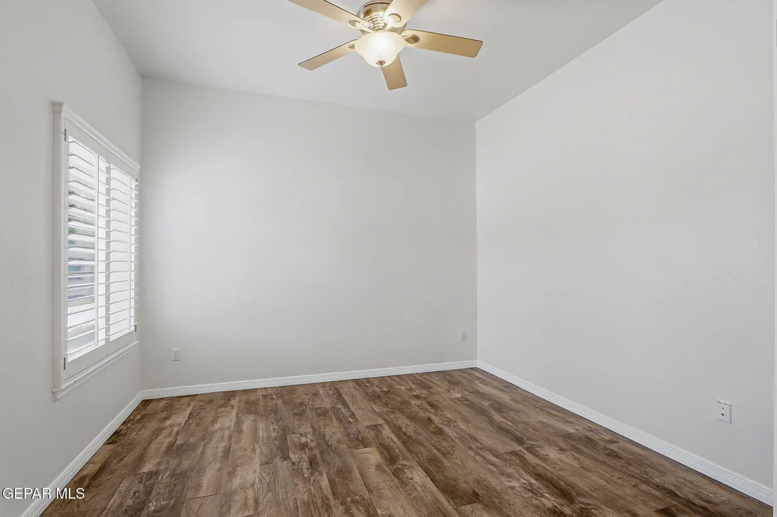 Photo of 6516 WIND RIDGE Drive