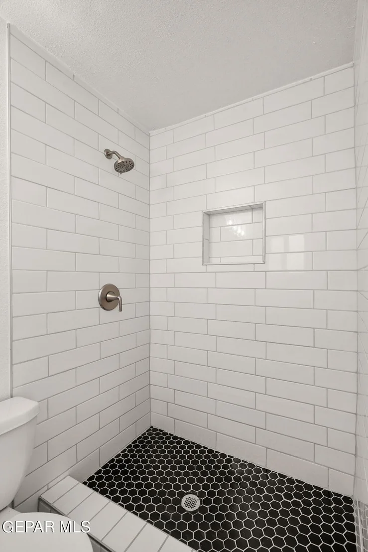 Photo of 3125 Mobile Avenue