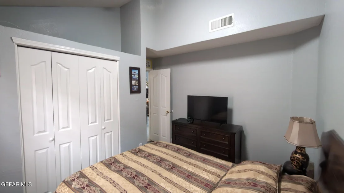 Photo of 6124 RIVER PARK Place