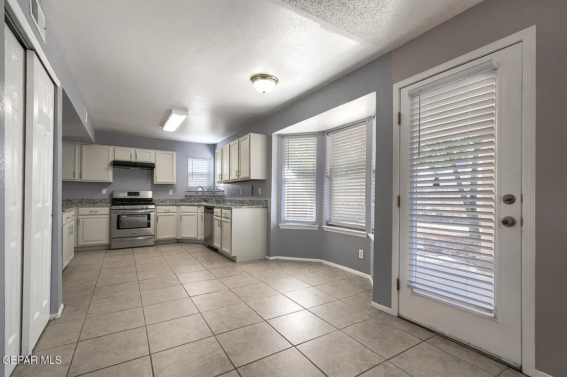 Photo of 3321 CHICKASAW Drive