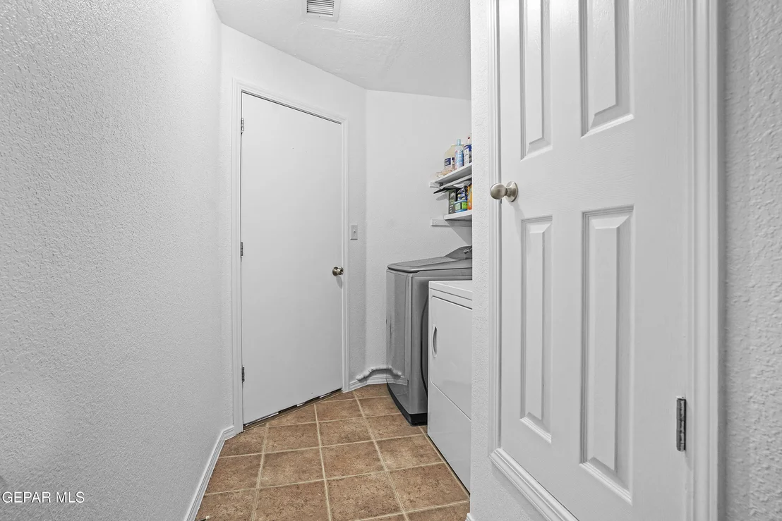 Photo of 492 COLDRIDGE VALLEY Place Place