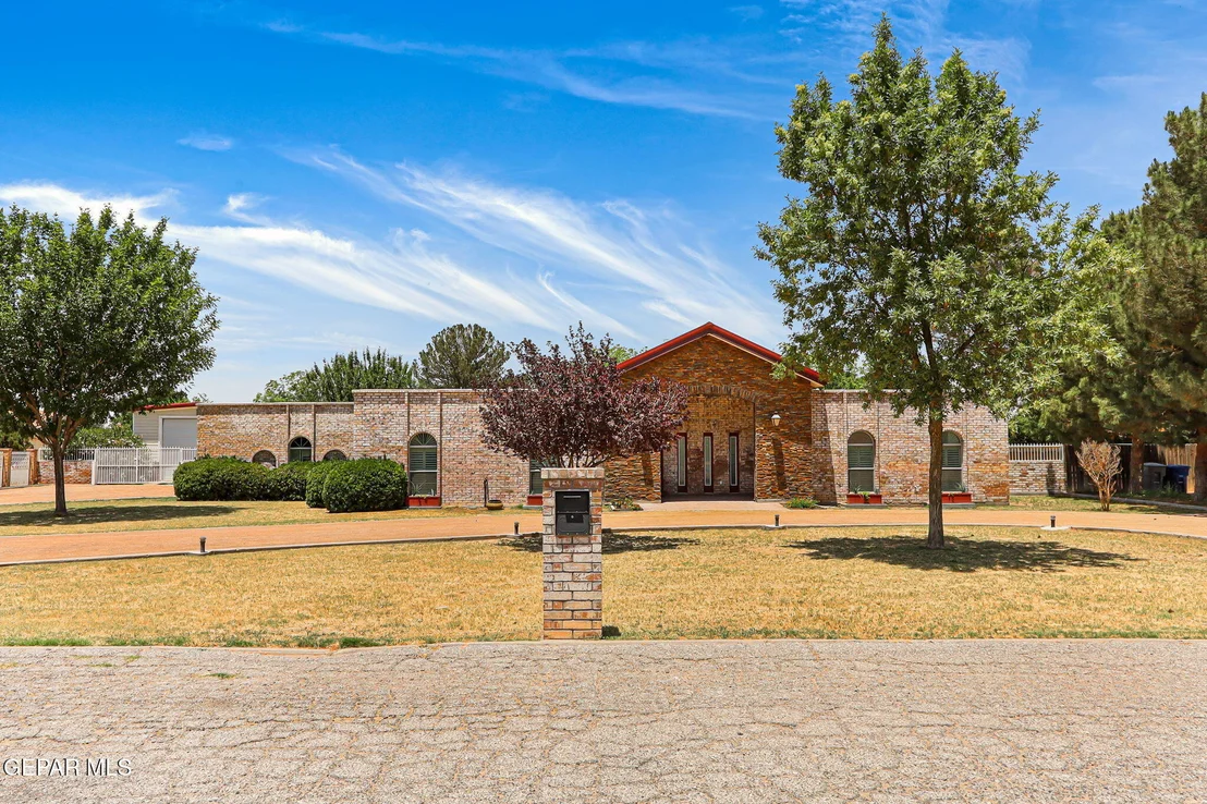 Photo of 5436 LA ESTANCIA Circle