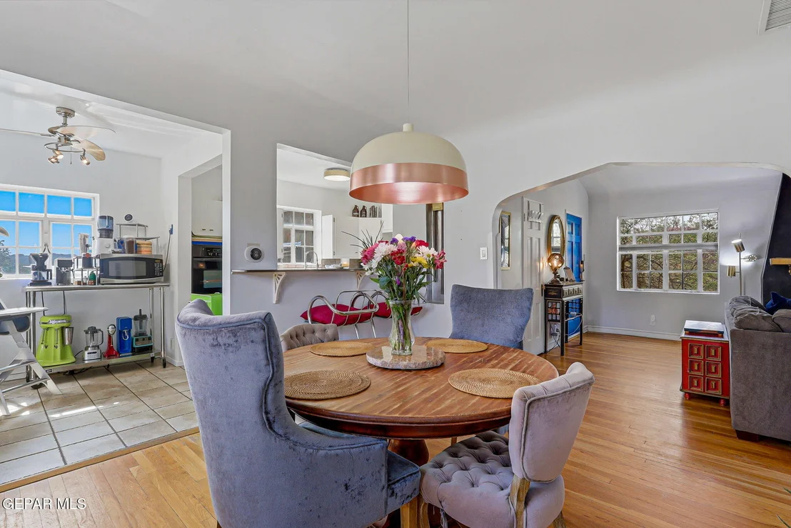 Photo of 700 E BALTIMORE Drive