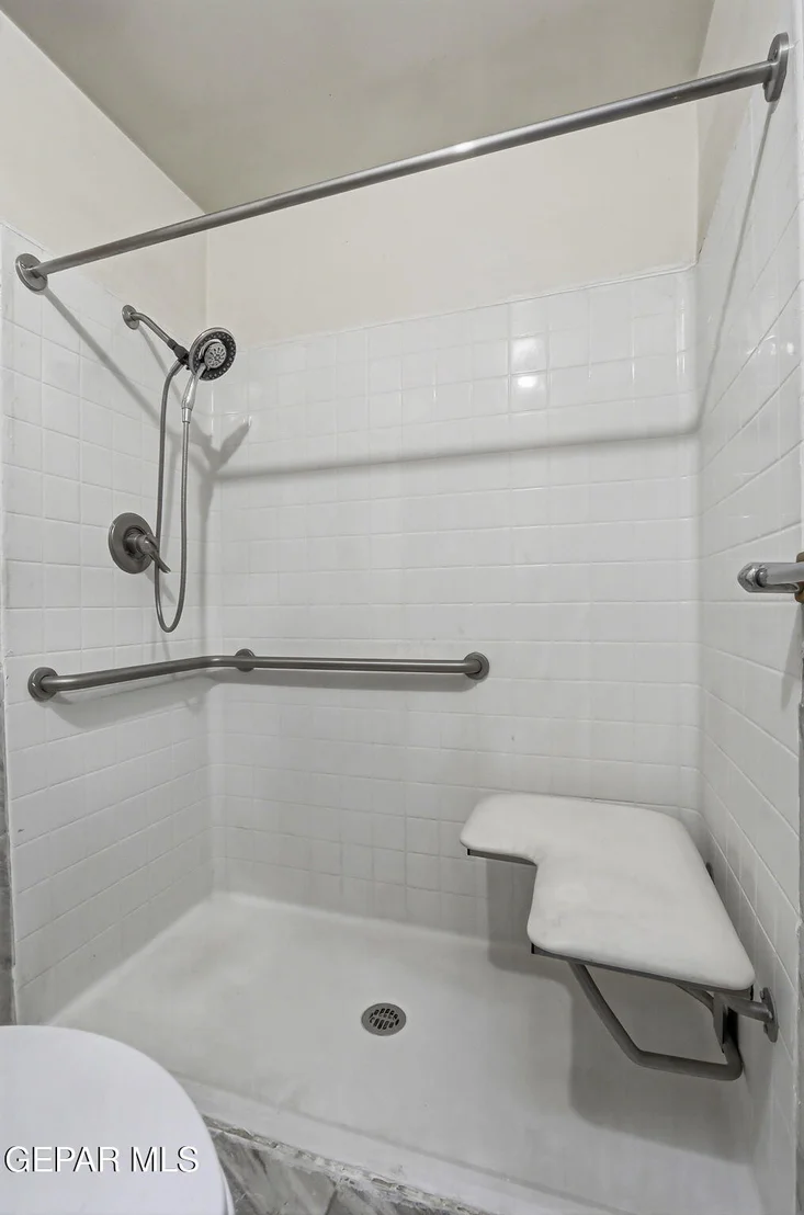 Photo of 762 DELHI Drive