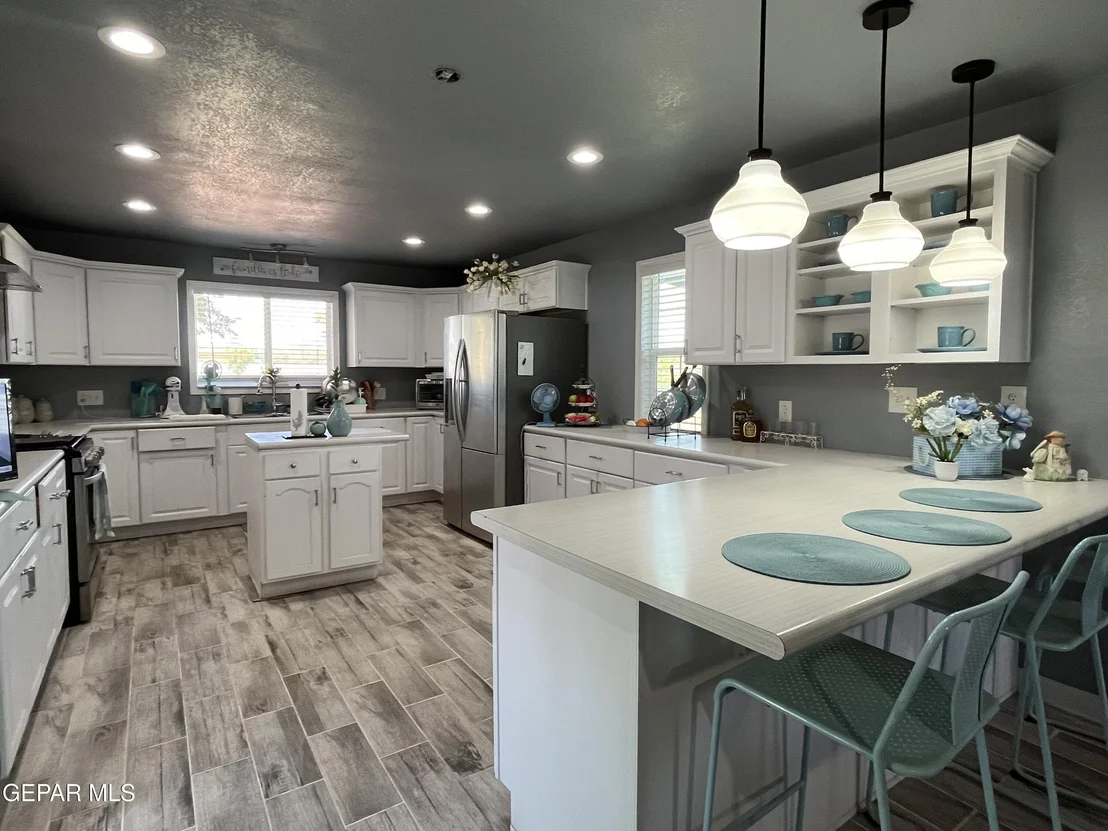 Photo of 121 Green Desert Circle