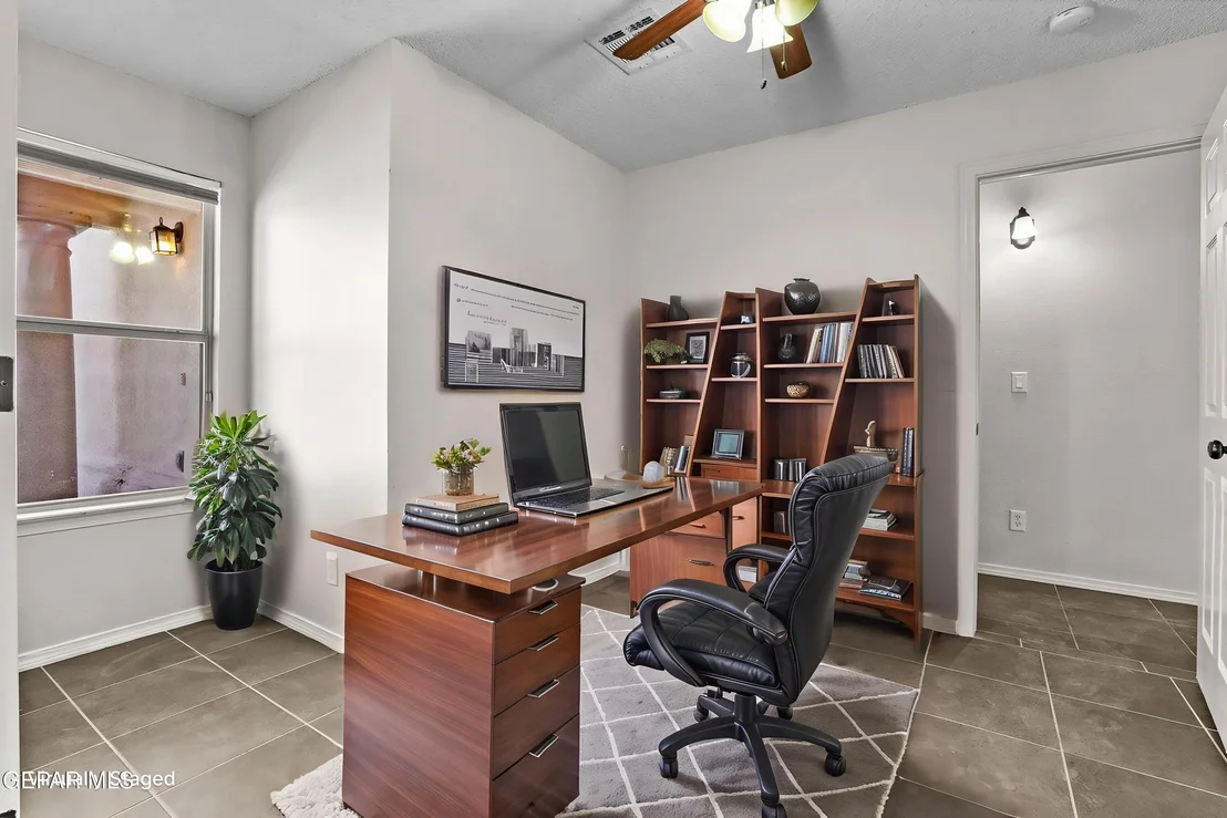 Photo of 813 Desert Bush Drive